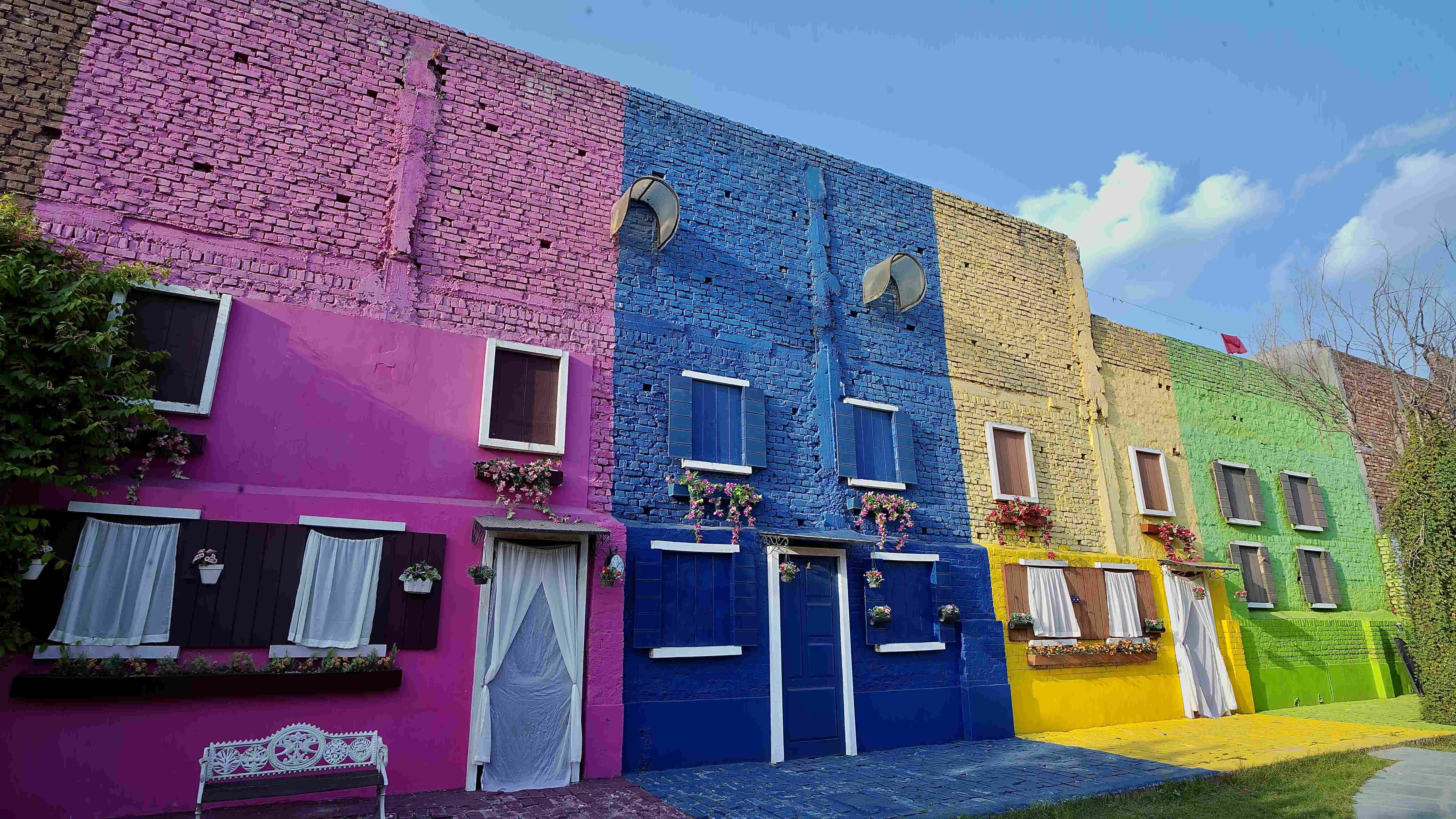 Burrano Street – pre wedding location in delhi